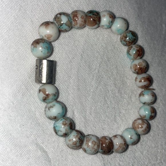 Bracelets - Picture 3 of 3